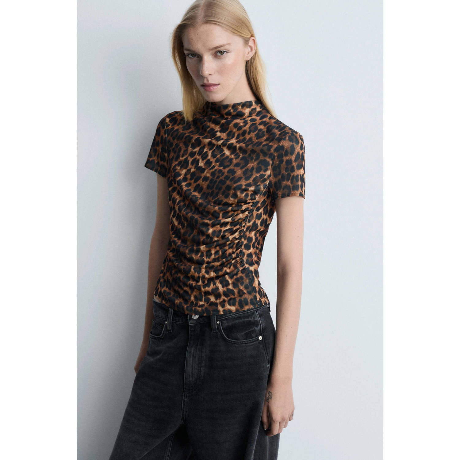 Mango top met panterprint en plooien bruin