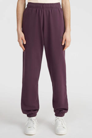 relaxed broek met tekst donkerpaars