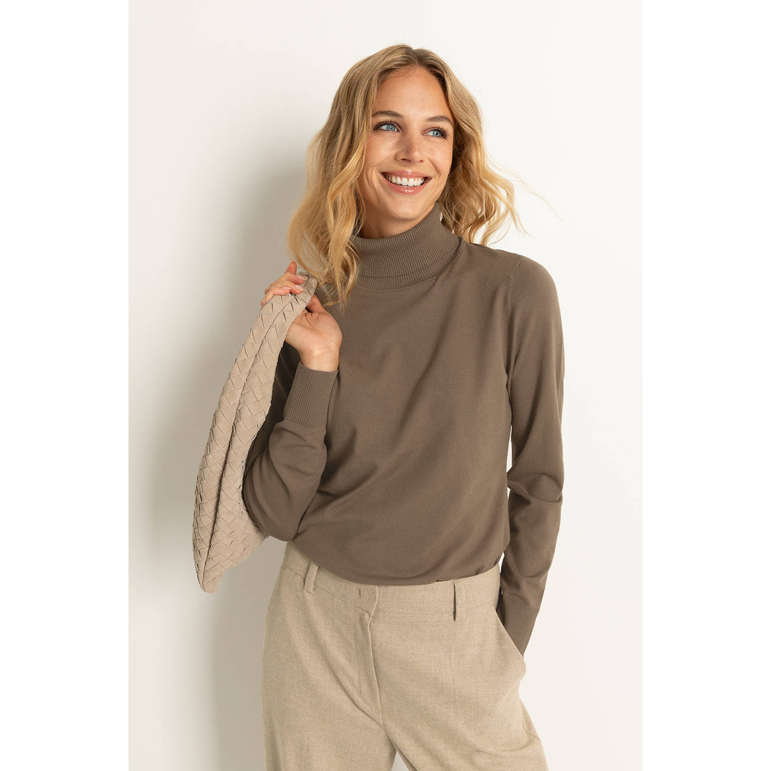Claudia Sträter coltrui taupe