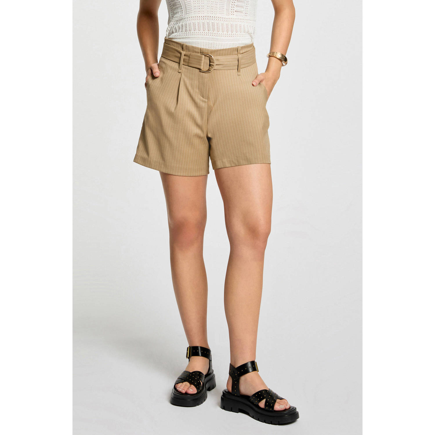 Morgan high waist straight fit short met krijtstreep beige