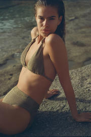 thumbnail: Beachlife voorgevormde triangel bikinitop met lurex goud