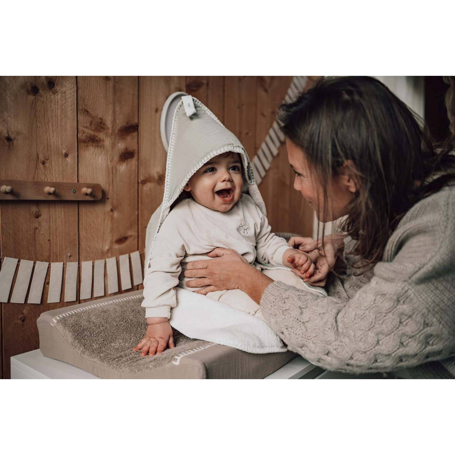 Koeka omslagdoek Faro met teddy groen