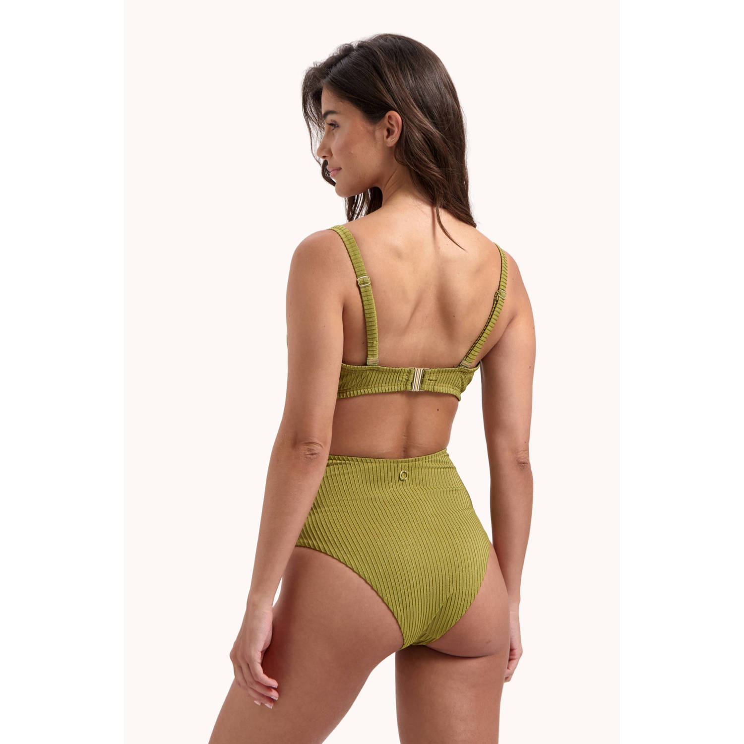 Cyell Design voorgevormde beugel bikinitop Chic Verde met ribstructuur olijfgroen