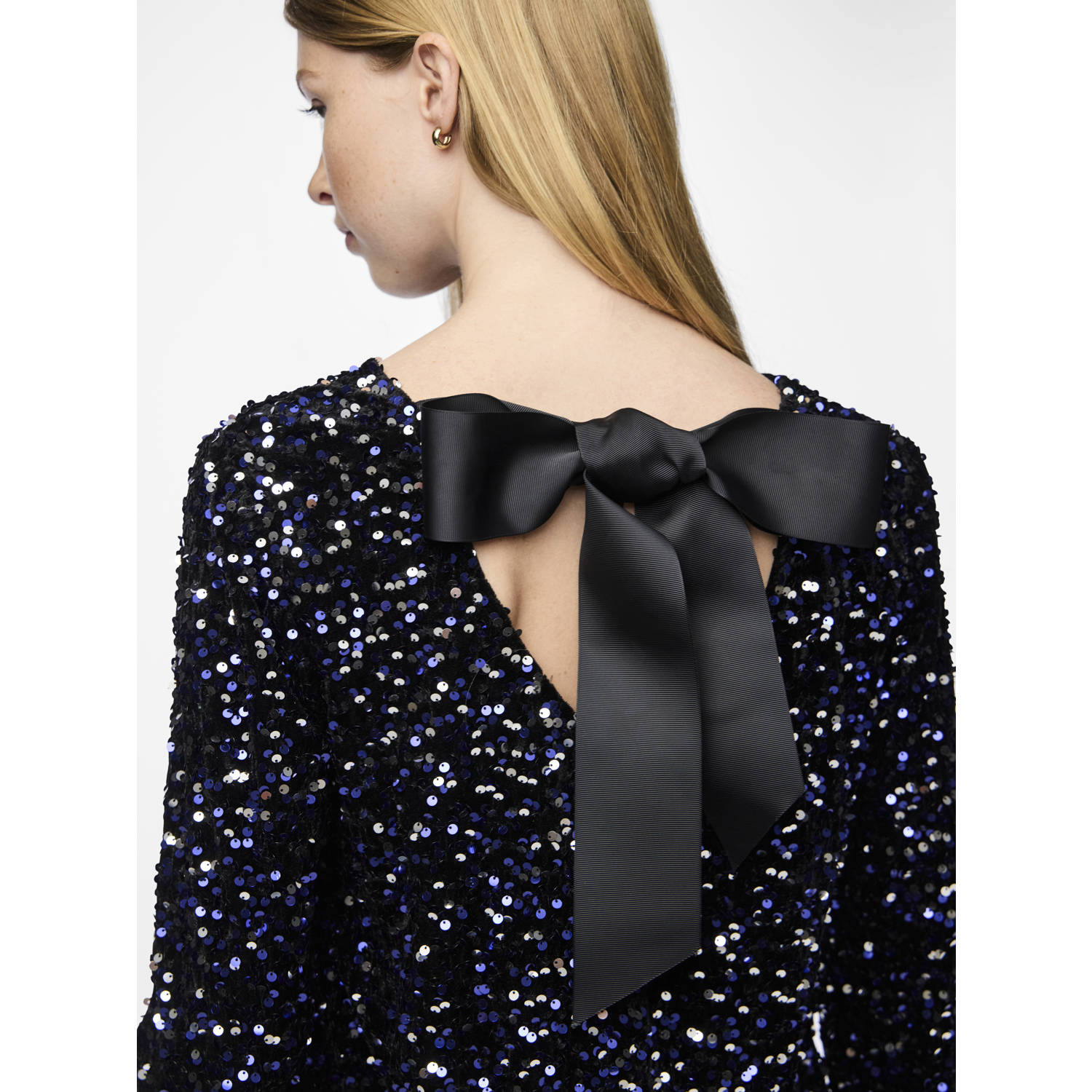 PIECES blousetop PCKAM met open rug donkerblauw glitter