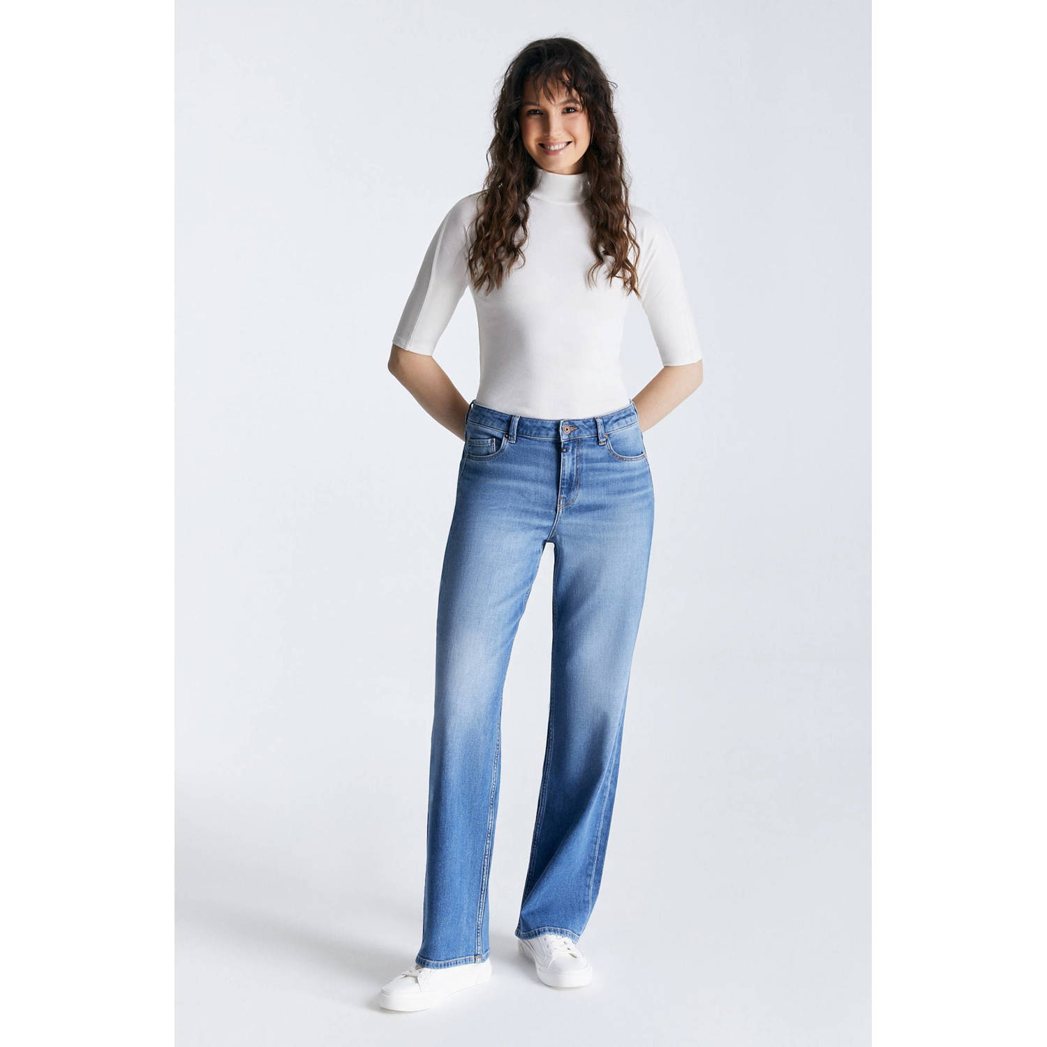 Cup of Joe Denim straight leg jeans Nova medium blue denim