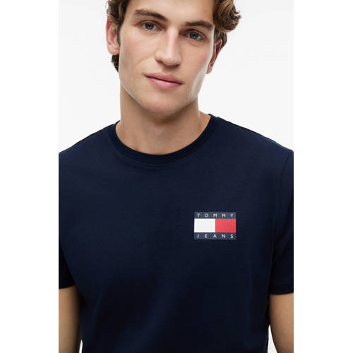 Tommy Jeans slim fit T-shirt ESSENTIAL FLAG donkerblauw afbeelding