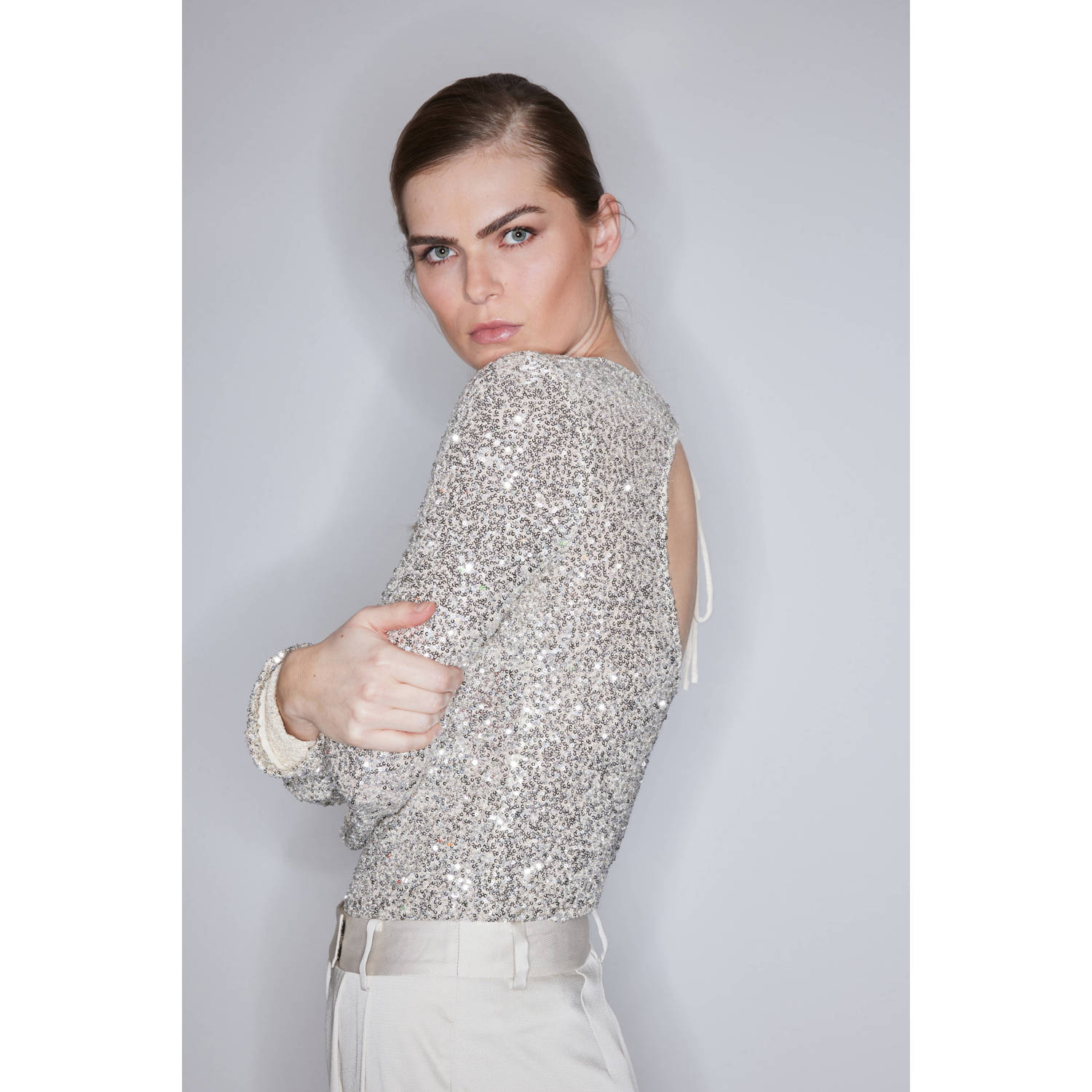 Bruuns Bazaar top met open rug zilver