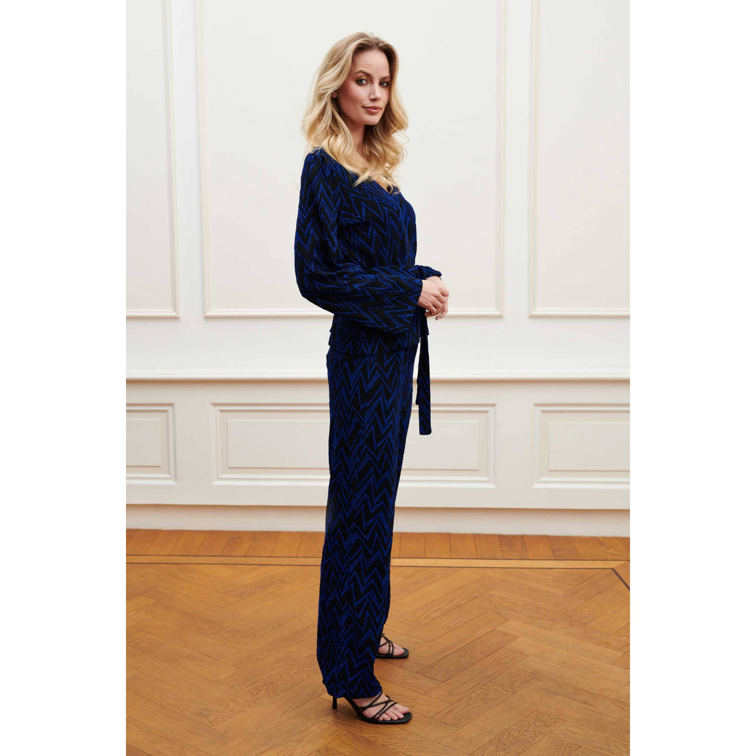 Lofty Manner top Harley met all over print en ceintuur donkerblauw zwart