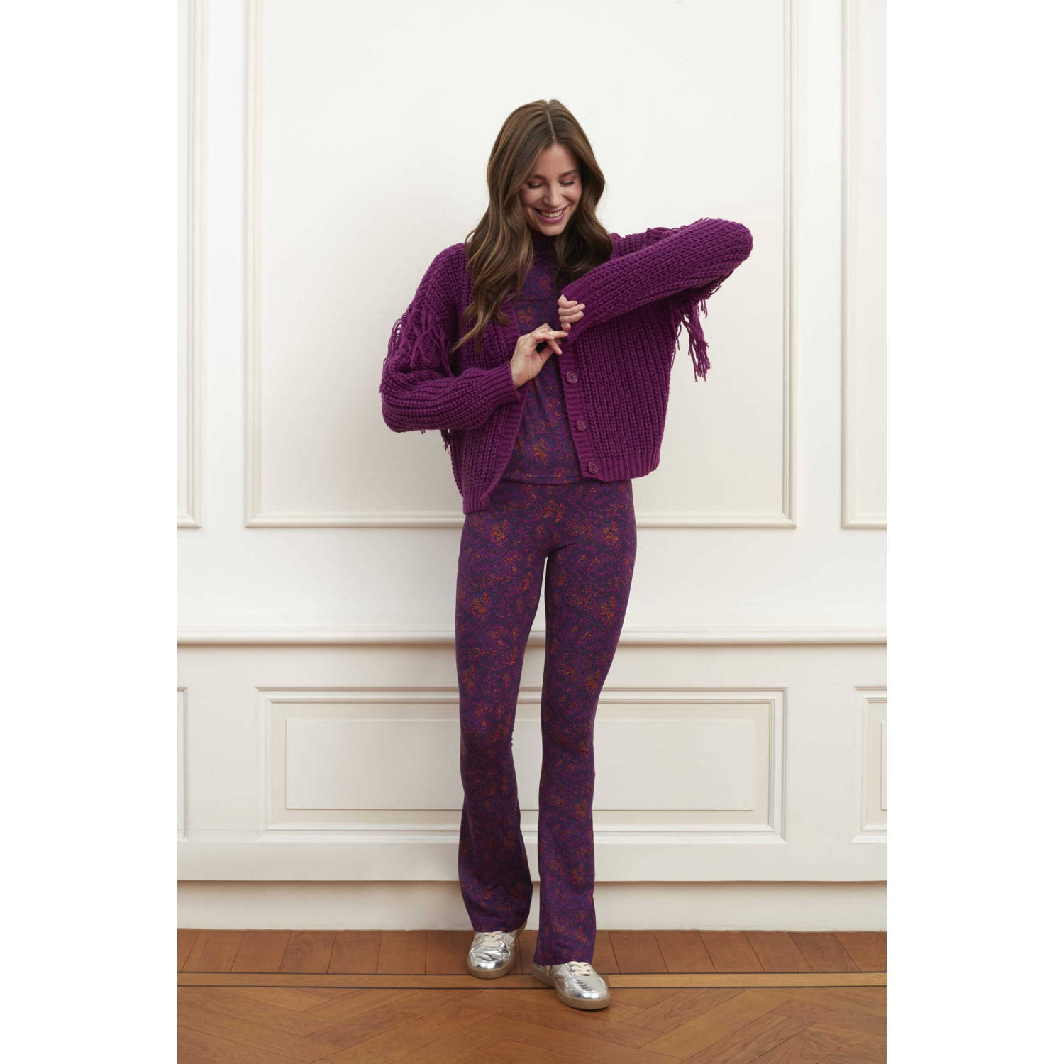 Lofty Manner flared broek Sol met all over print paars multi