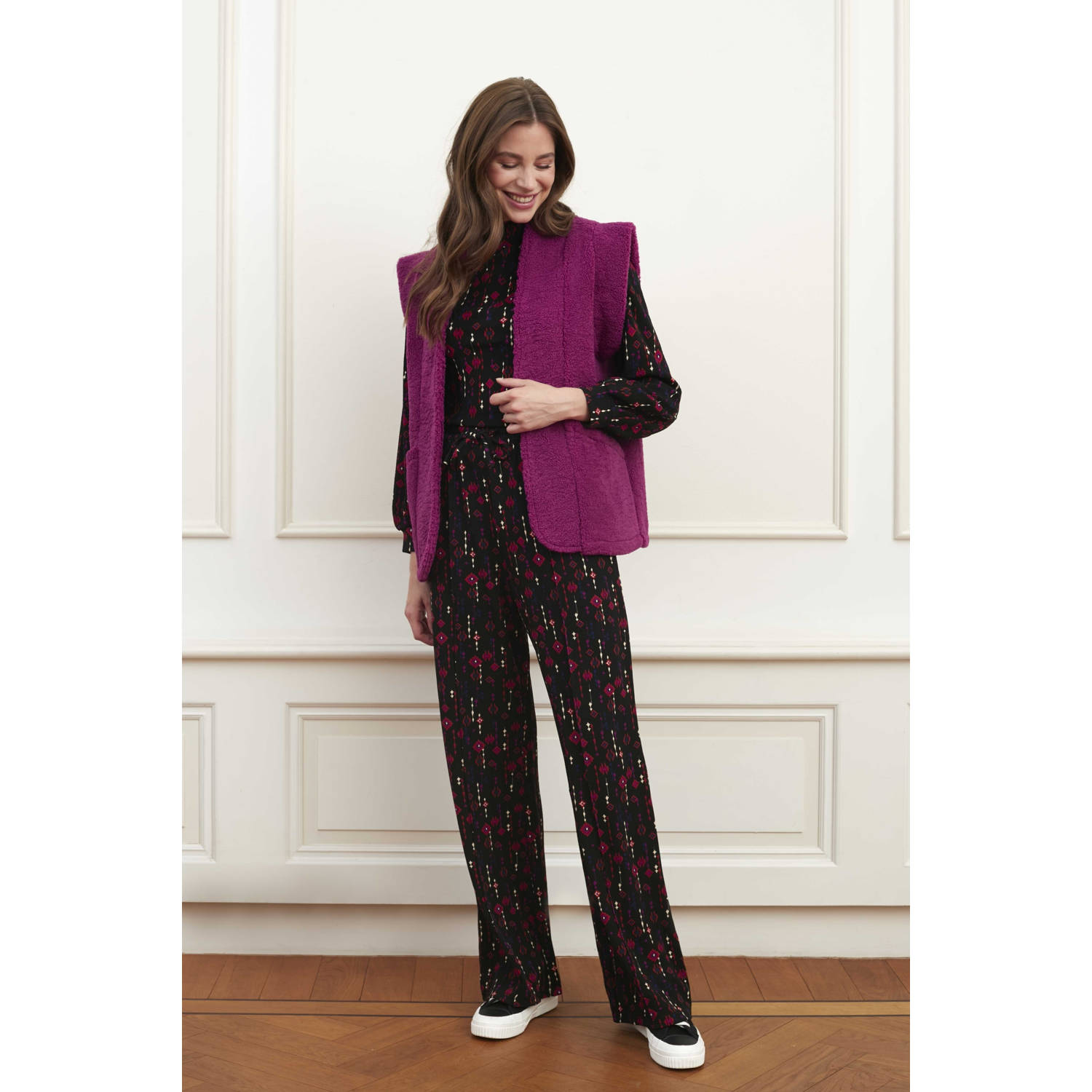 Lofty Manner straight fit broek Ruby met all over print zwart multi