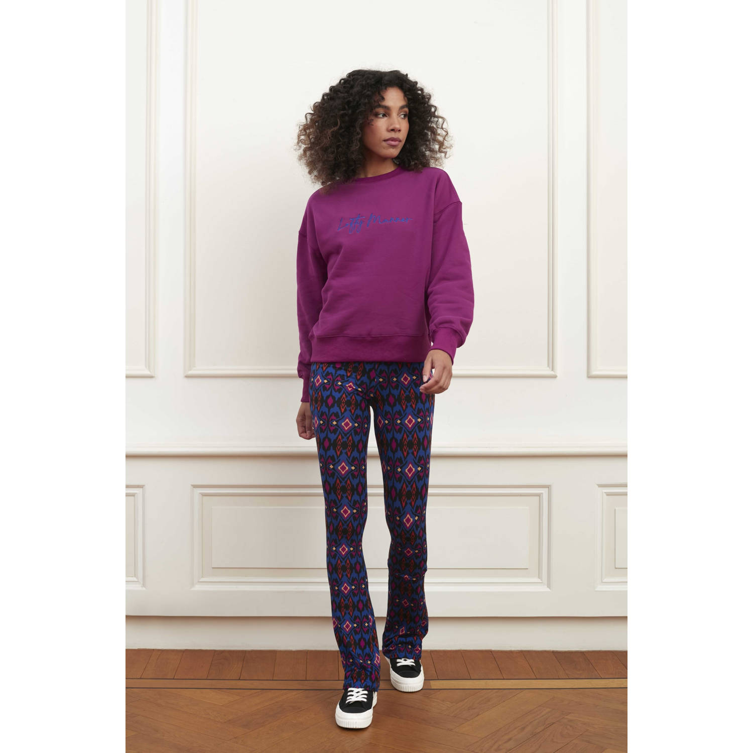 Lofty Manner flared broek Sol met all over print blauw multi