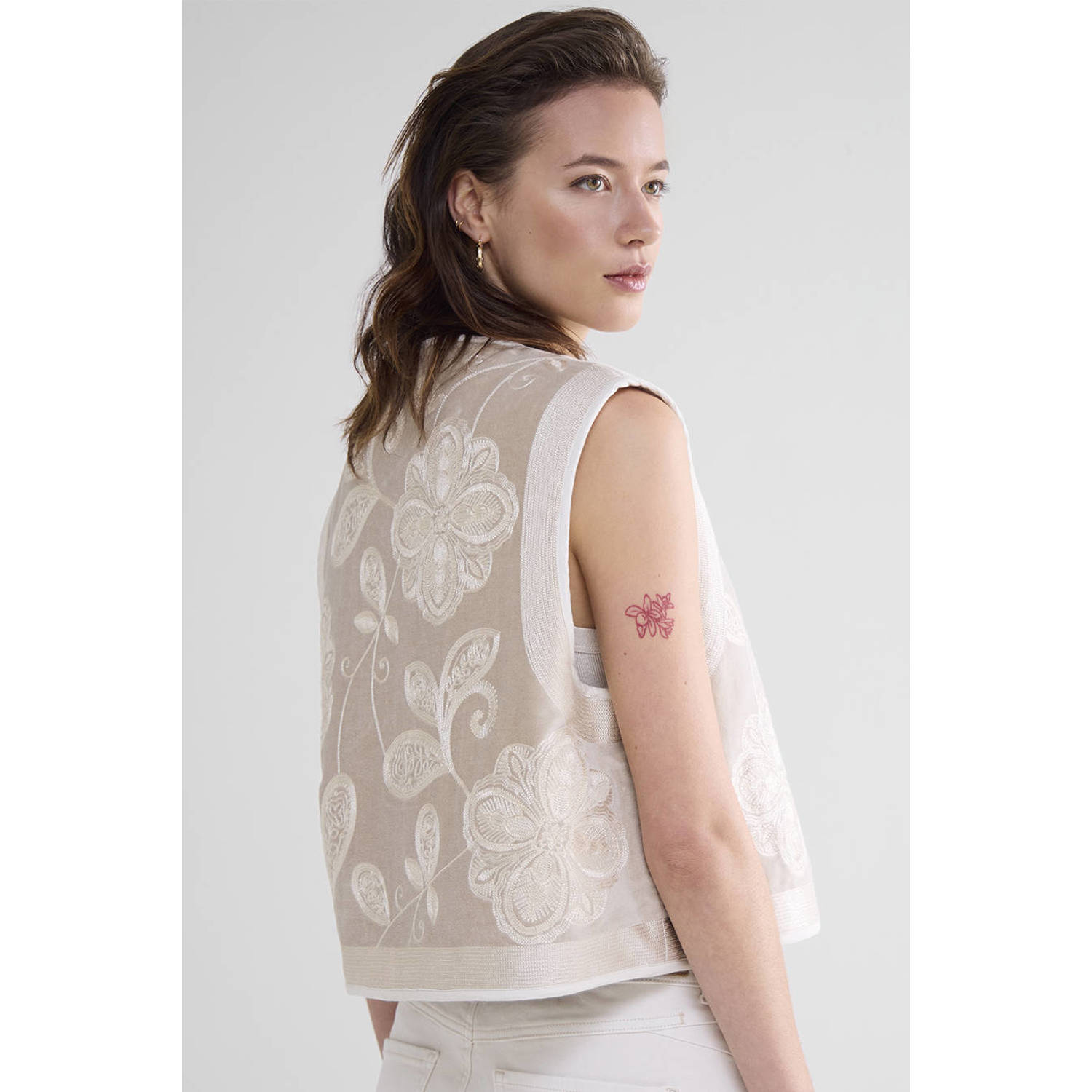 Summum gebloemd gilet beige ecru