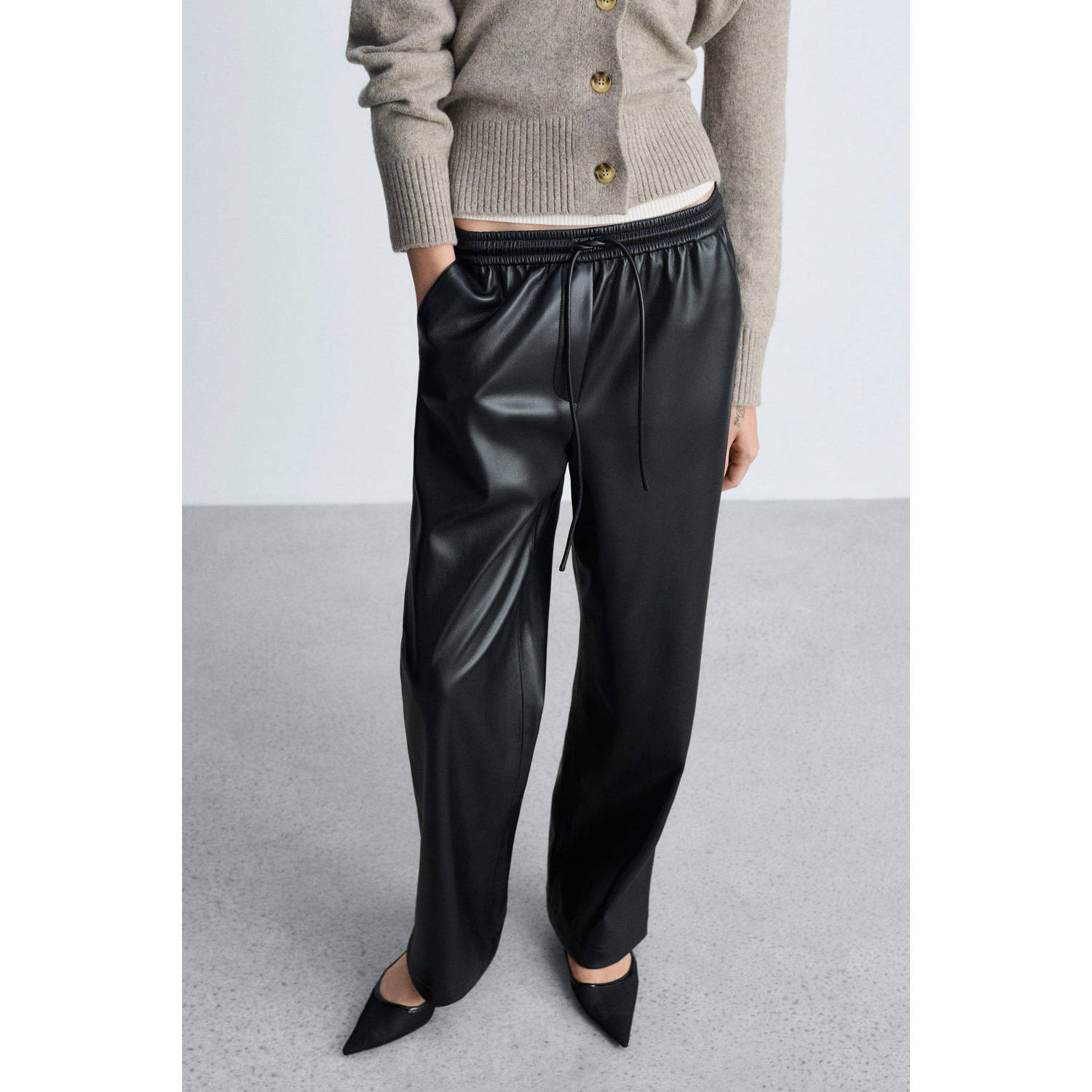 Mango imitatieleren wide leg broek zwart