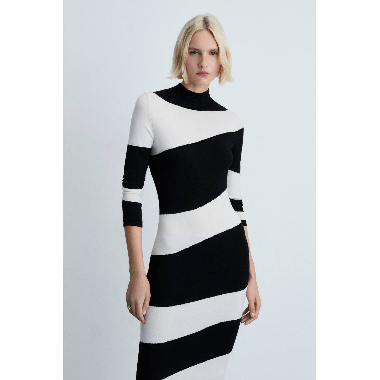 Mango midi jurk gebreid zwart