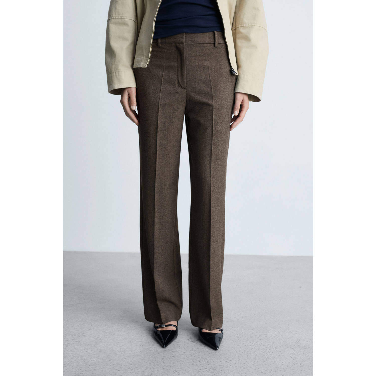 Mango straight fit pantalon bruin