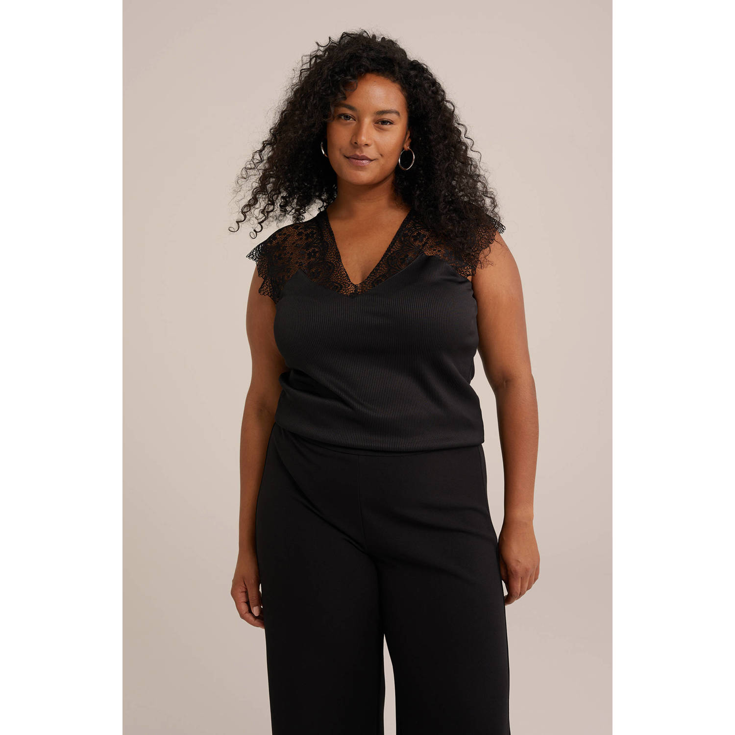 WE Fashion Curve top zwart