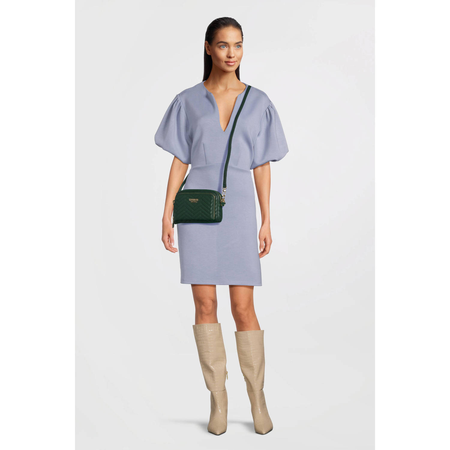 GUESS doorgestikte crossbody tas Anning donkergroen