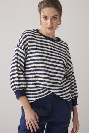 trui donkerblauw grof gebreid