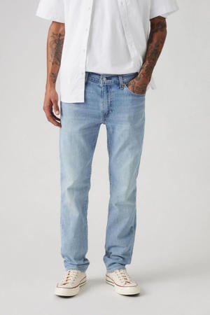 511 slim fit jeans on the horizon