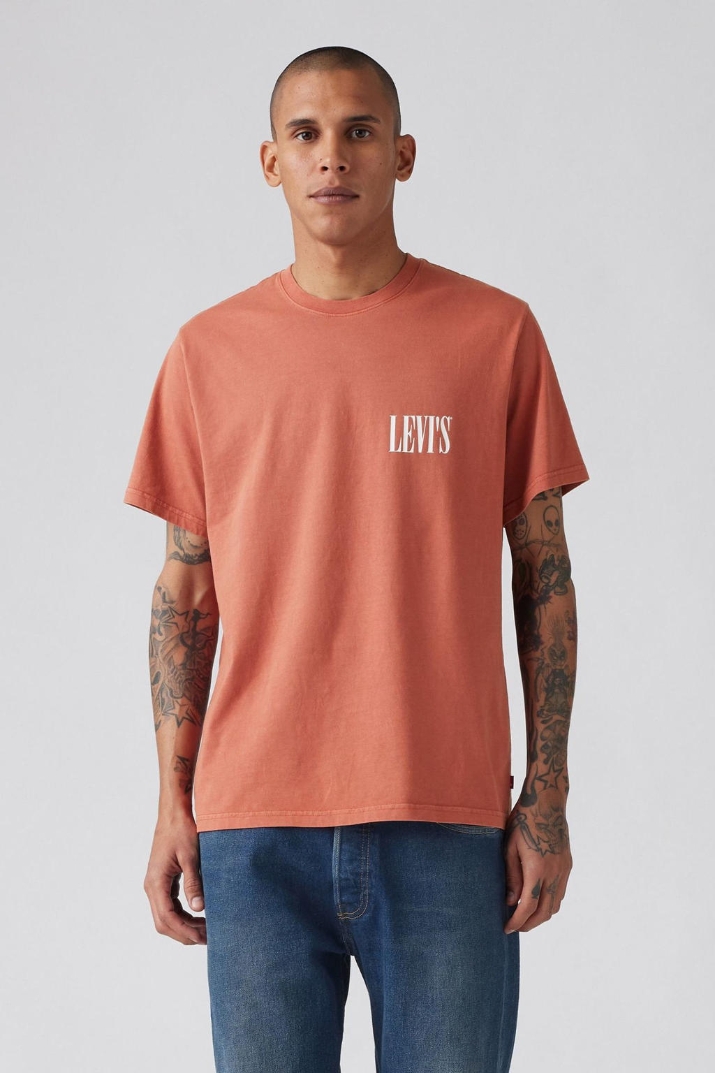 Koraalrode heren Levi's T-shirt van katoen met logo dessin, korte mouwen en ronde hals