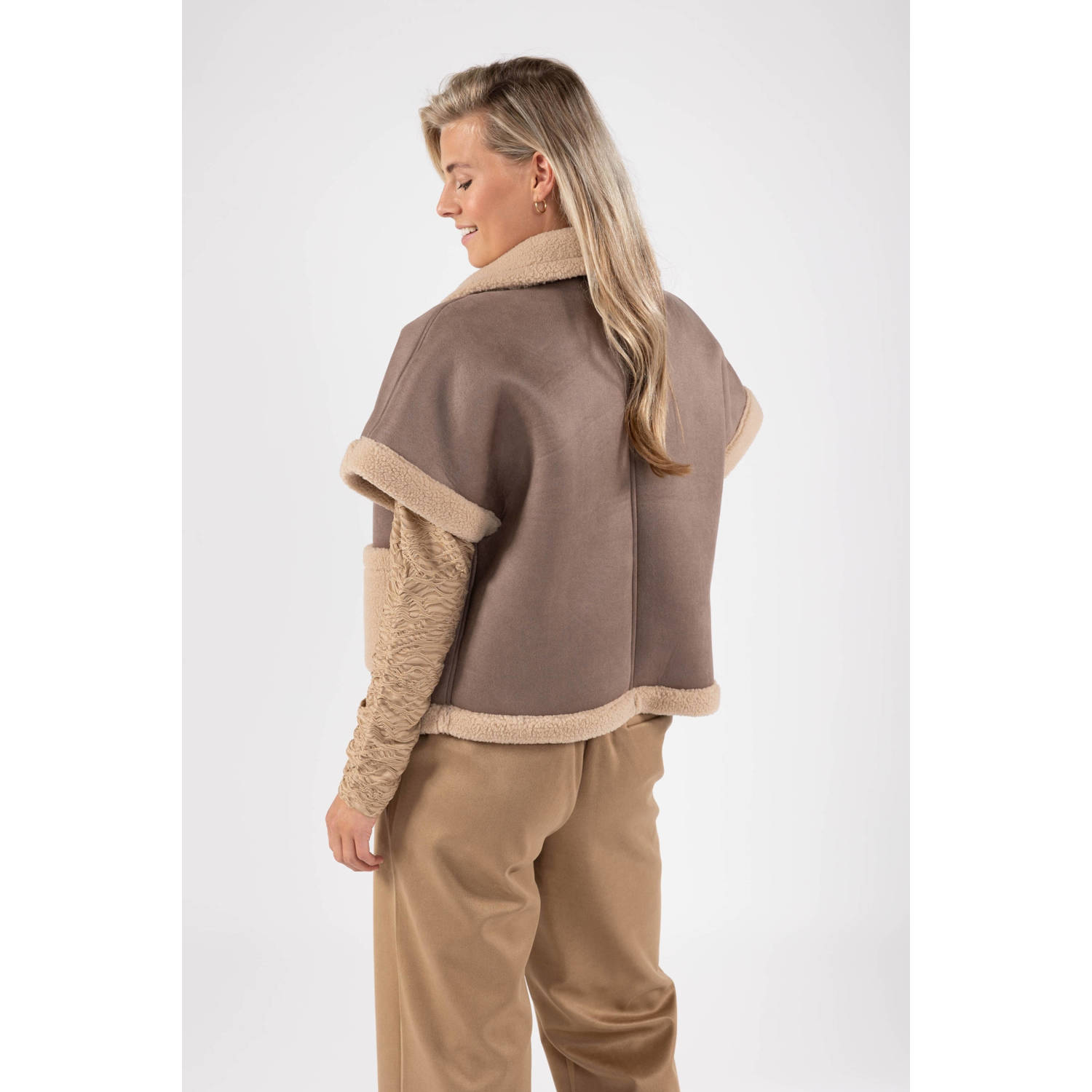 NUKUS gilet Athena bruin beige