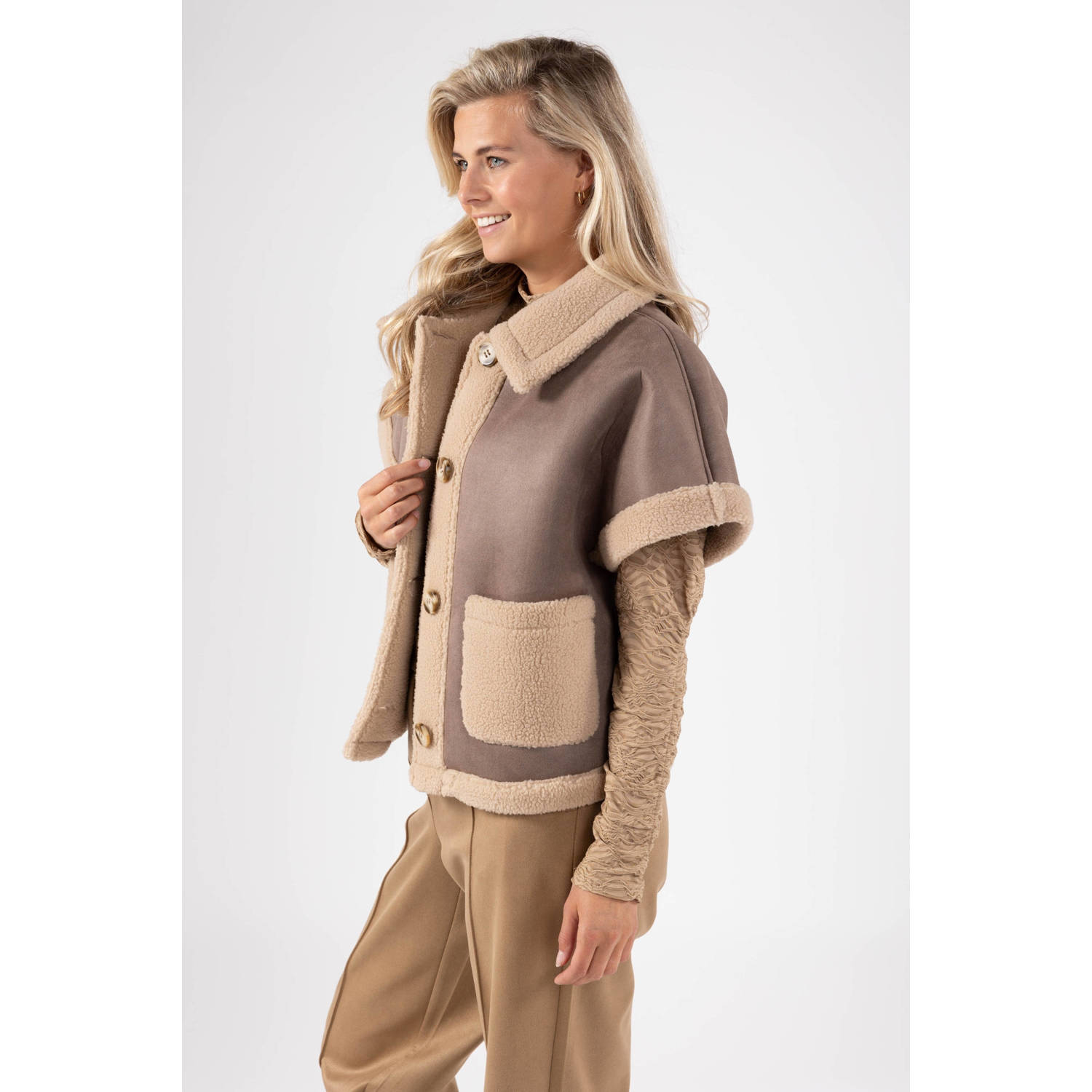 NUKUS gilet Athena bruin beige