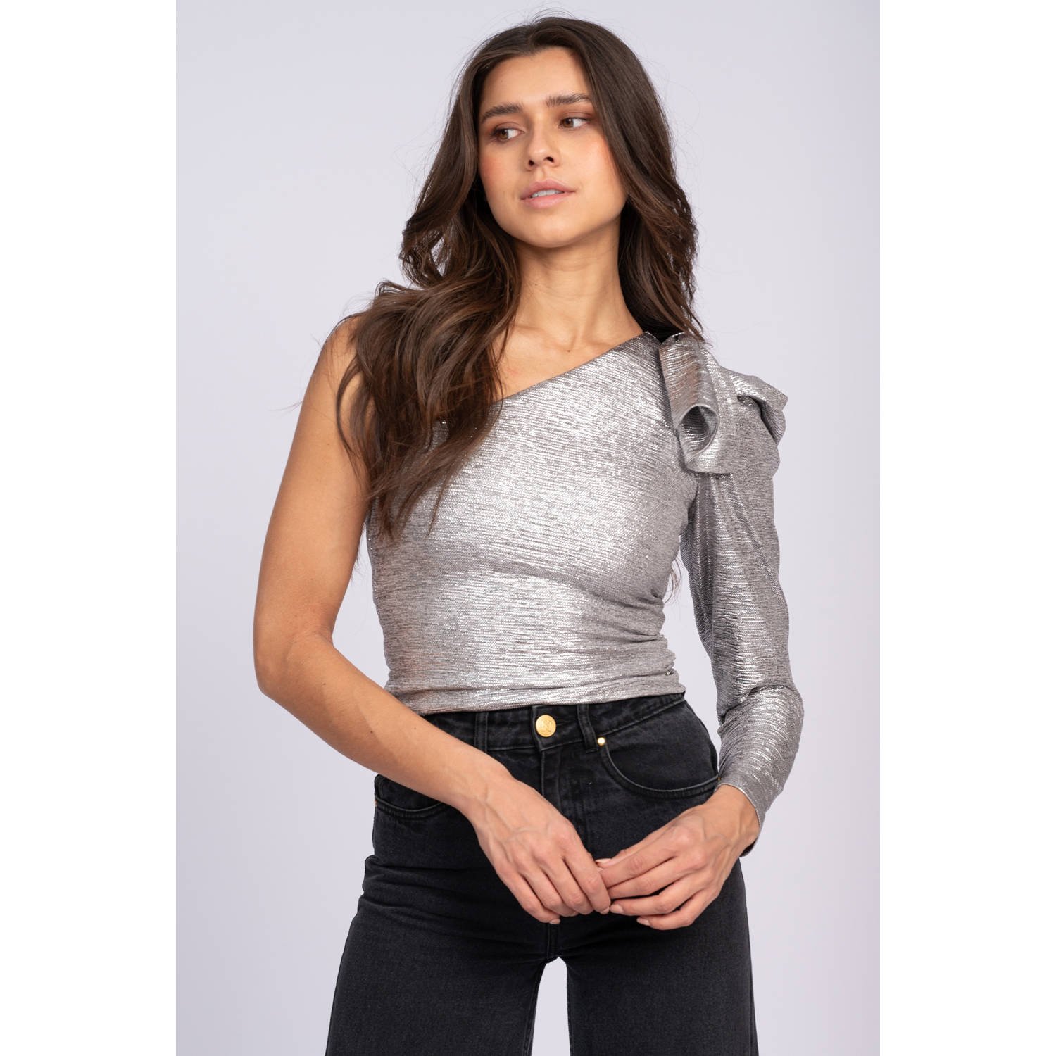 NIKKIE one shoulder top zilver