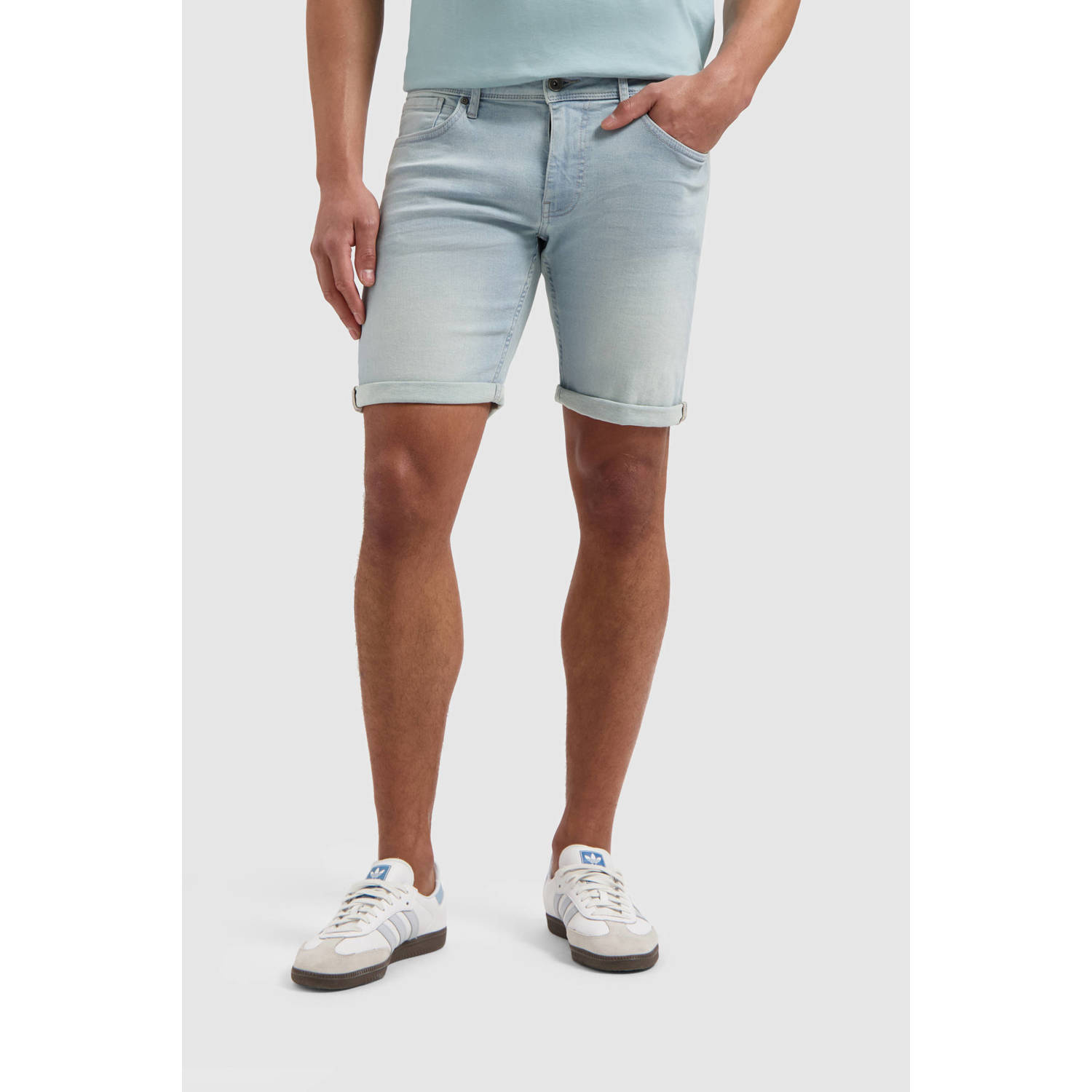 Pure Path denim skinny short