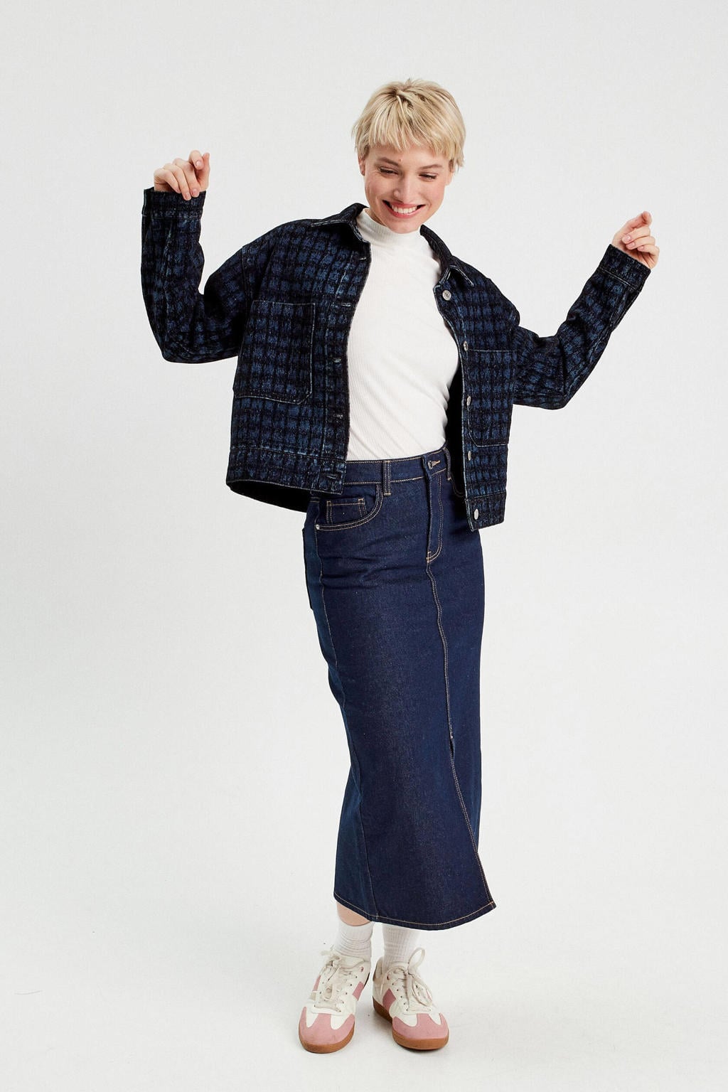 Dark blue denim dames Cache Cache kokerrok gemaakt van denim en met rits- en knoopsluiting