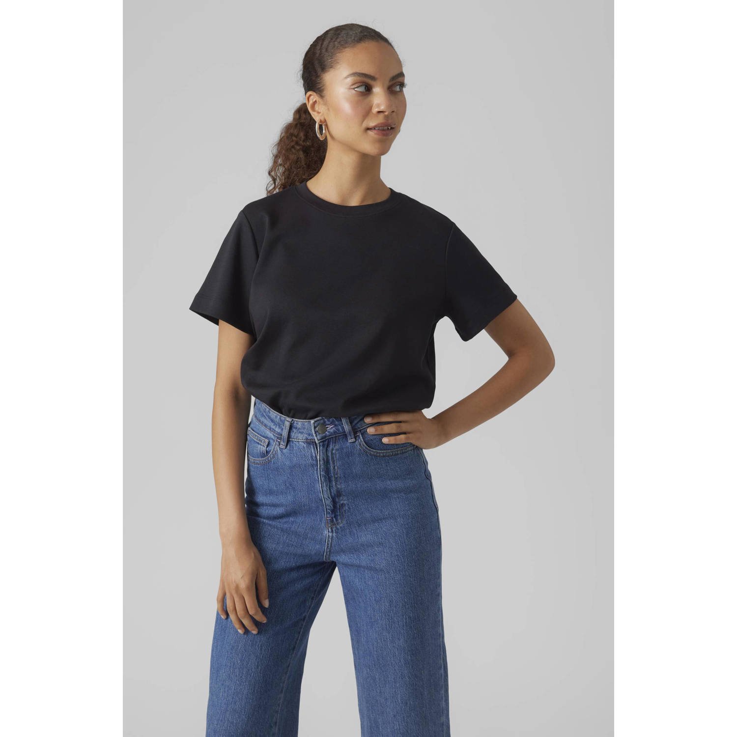 AWARE T-shirt zwart
