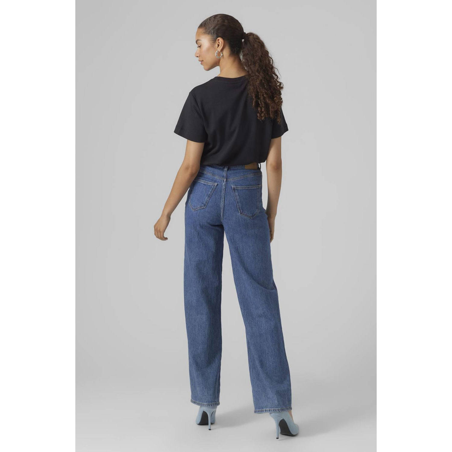 AWARE T-shirt zwart