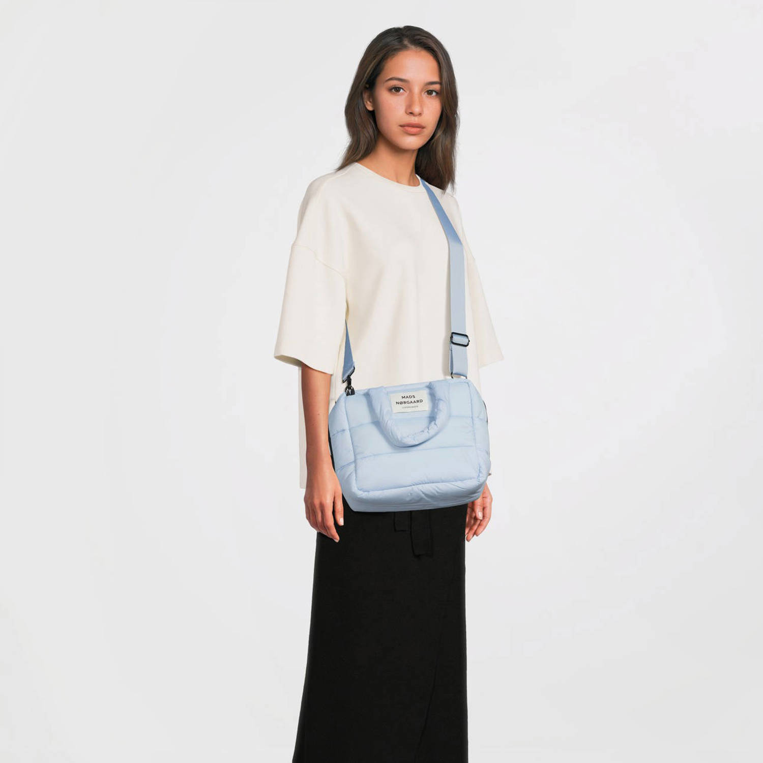 MADS NØRGAARD COPENHAGEN gewatteerde crossbody tas lichtblauw