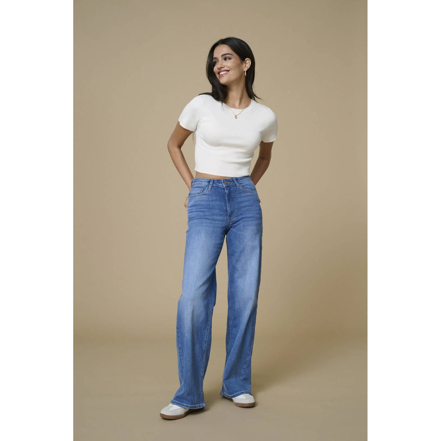JDY High-waist jeans FELINA-FINA HW WIDE MED BLUE DNM NOOS
