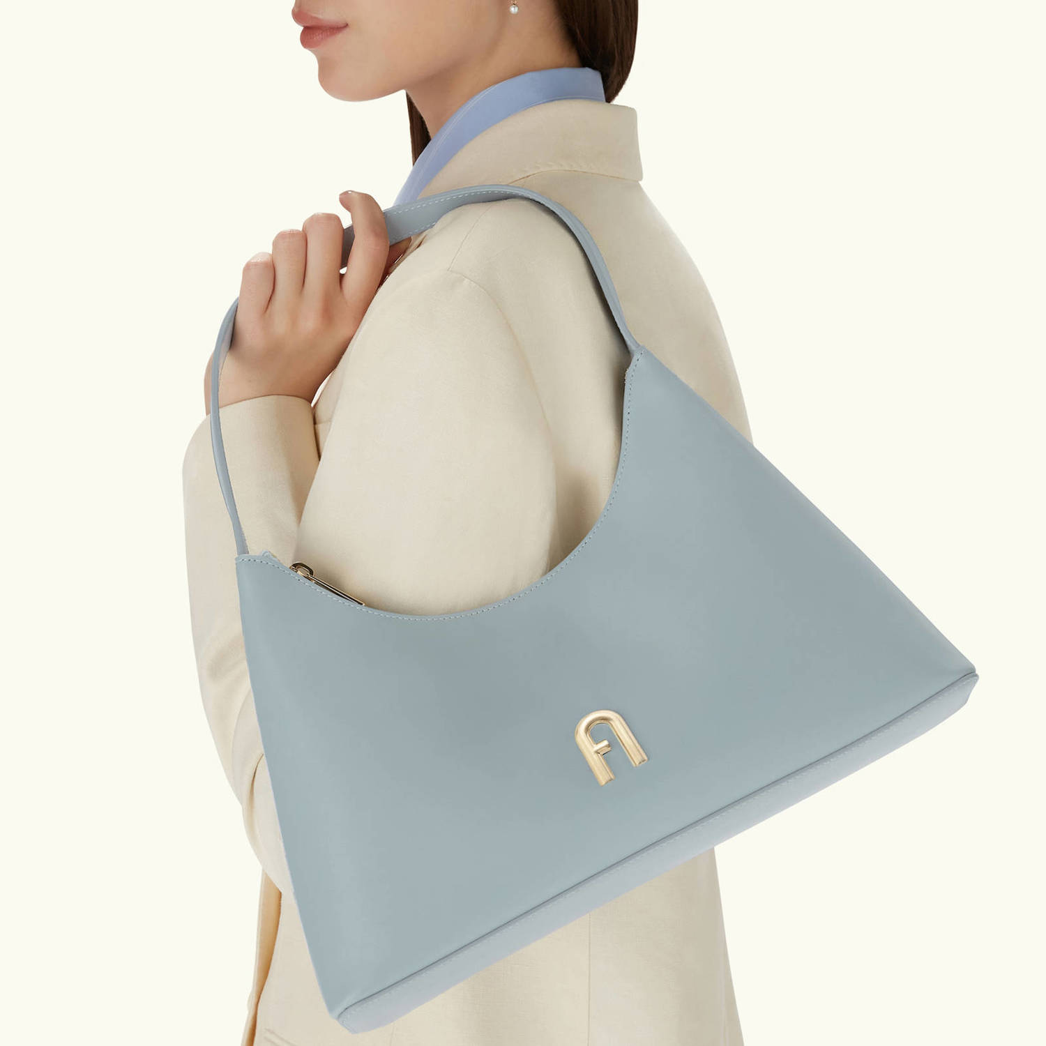 Furla leren schoudertas Diamante S lichtblauw