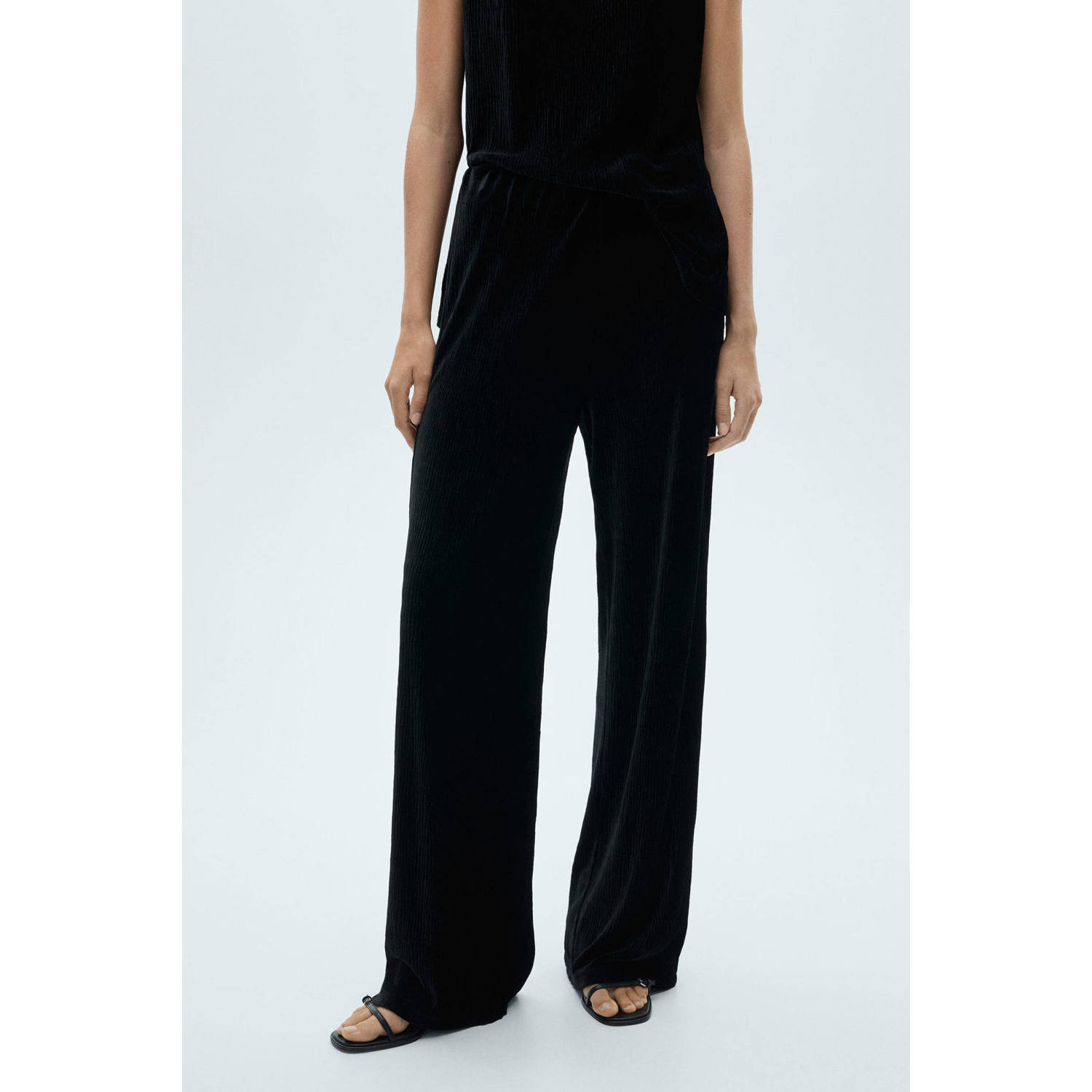 Mango wide leg regular waist broek zwart