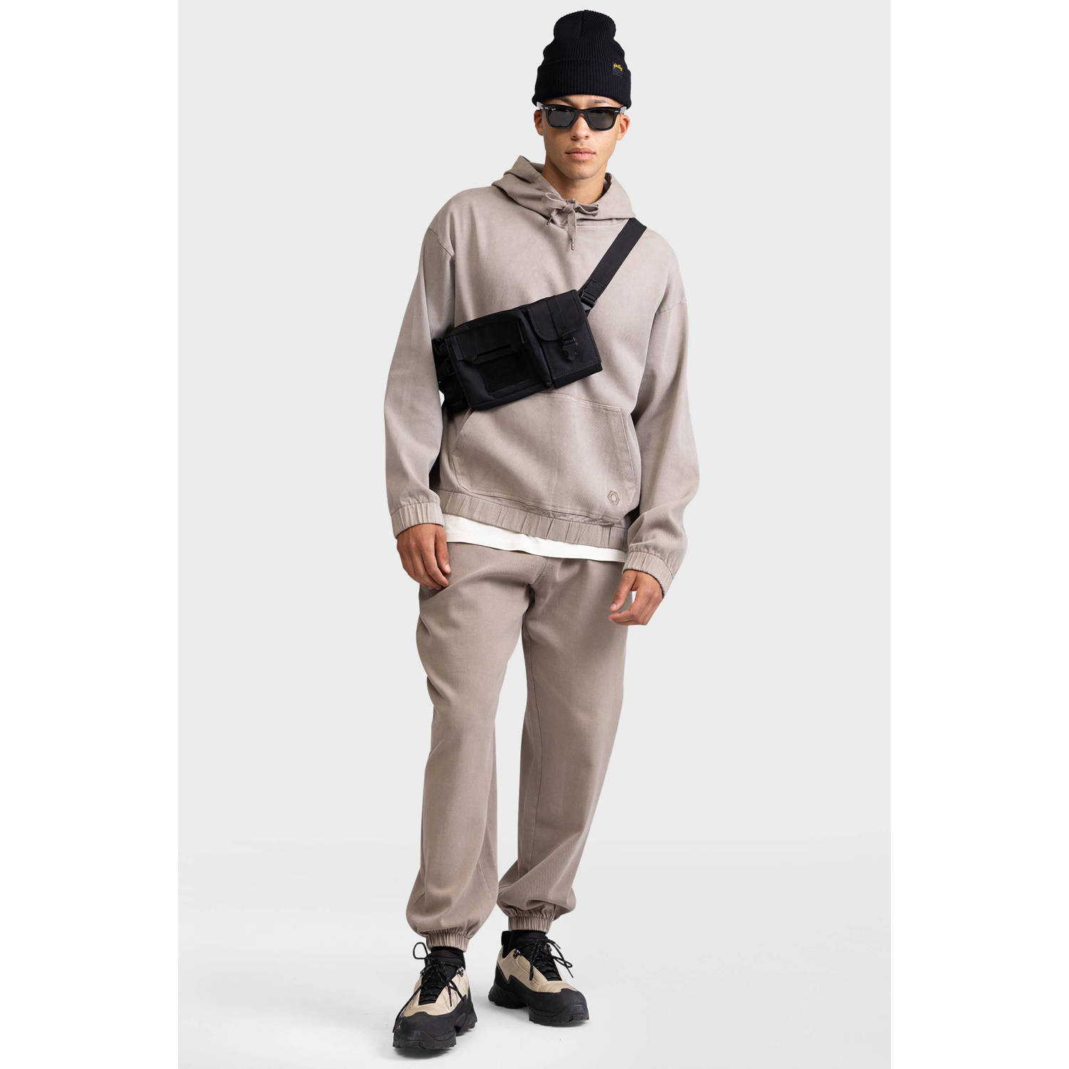 Redefined Rebel hoodie lichtgrijs