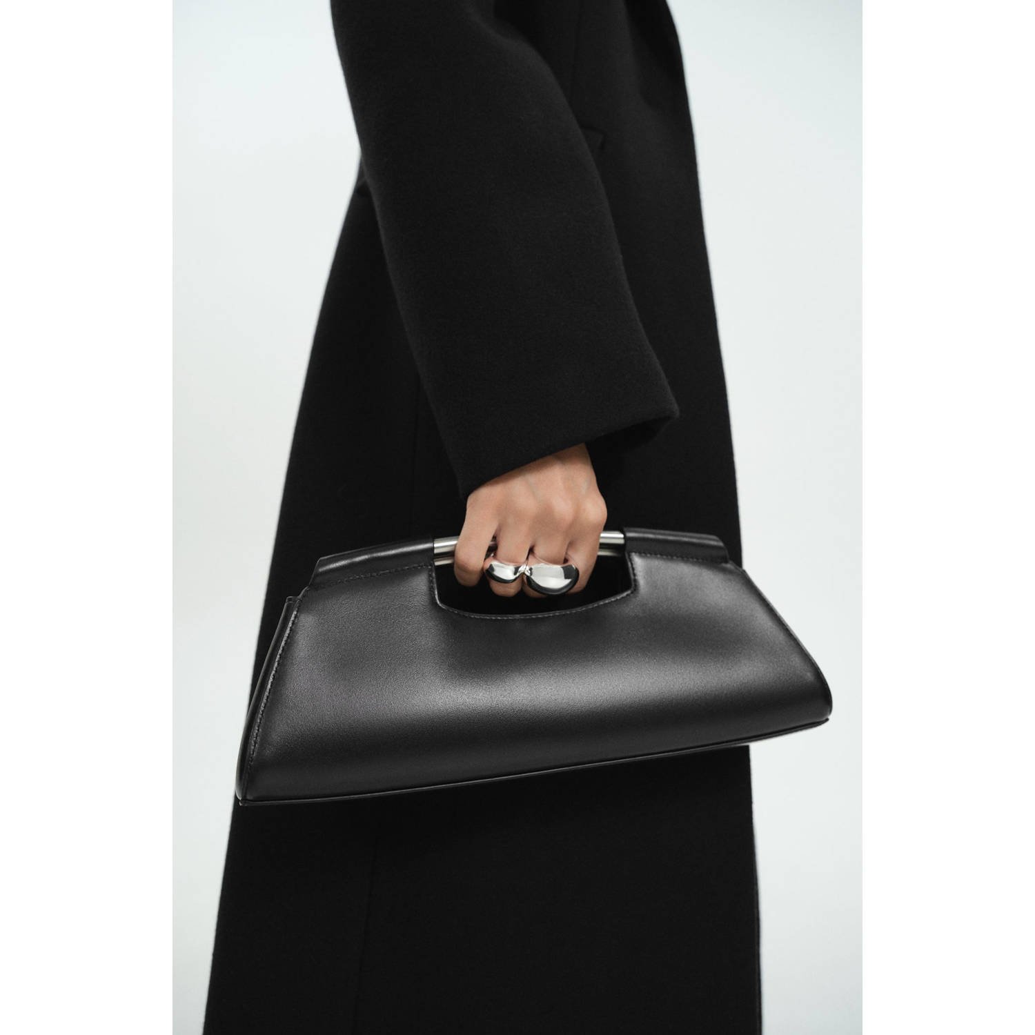 Mango leren mini handtas zwart