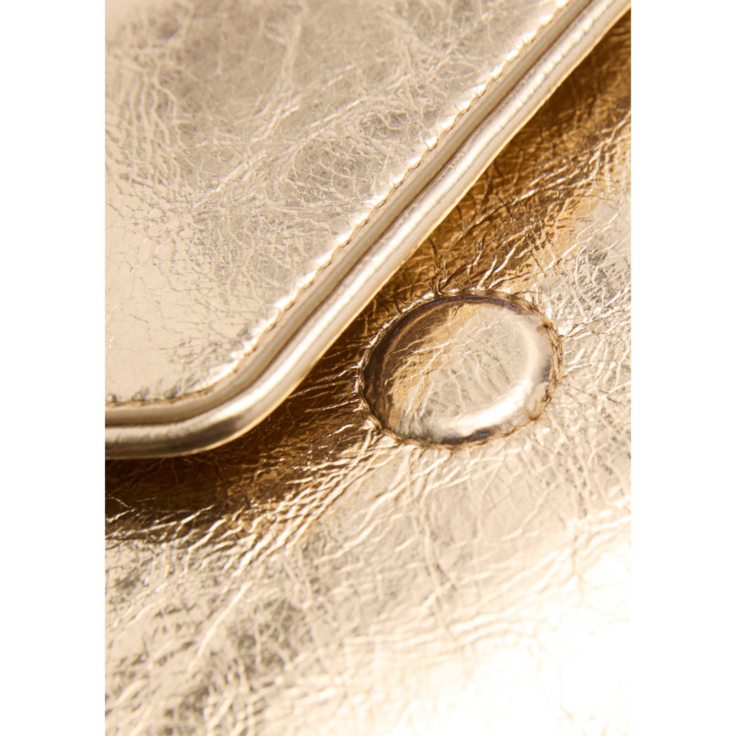 Mango metallic crossbody tas goudkleurig