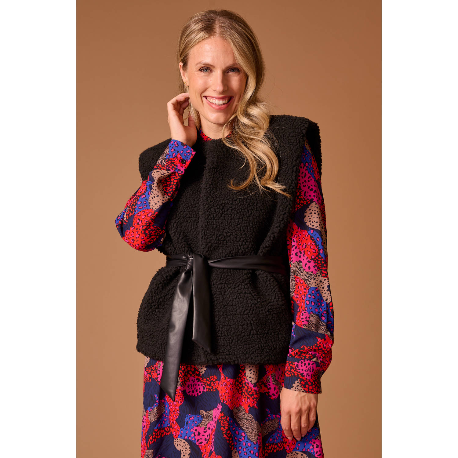 ILOSA teddy gilet zwart