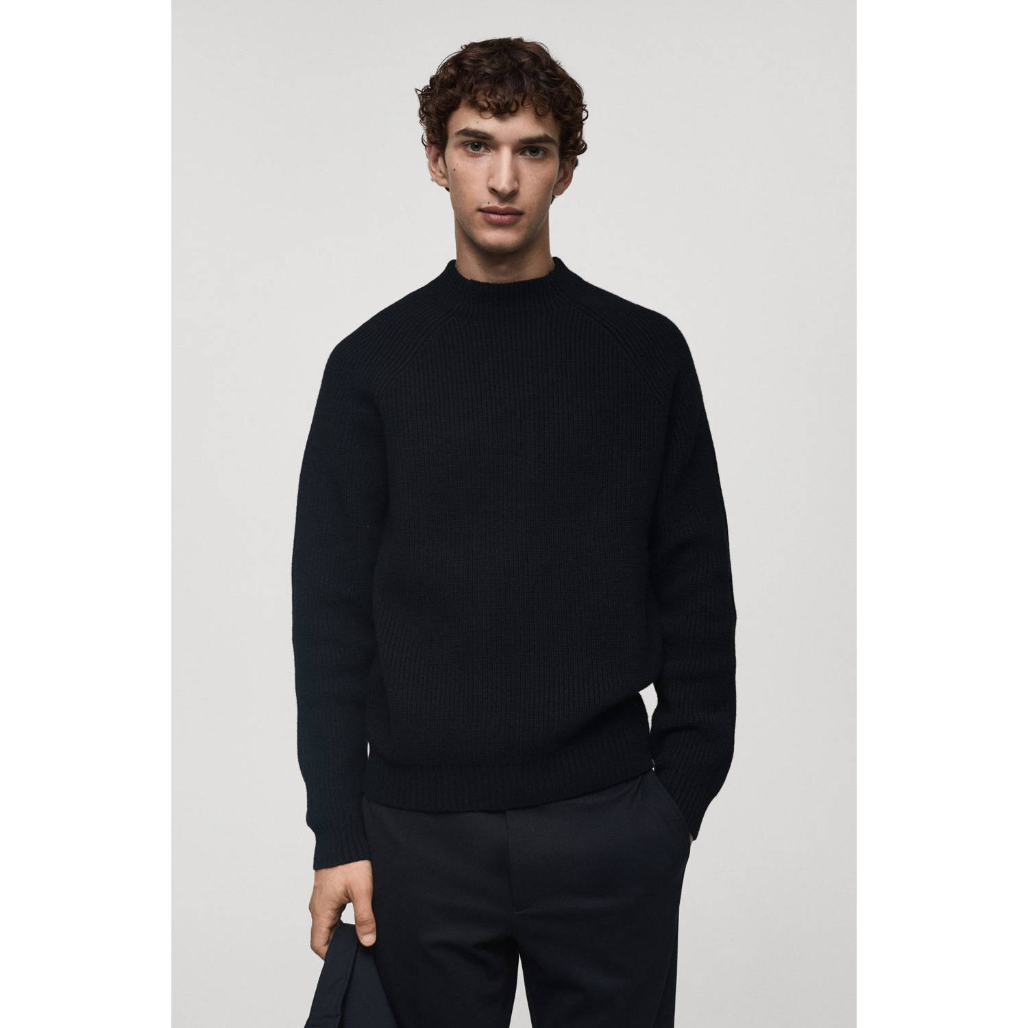 Mango Man trui donkerblauw gebreid