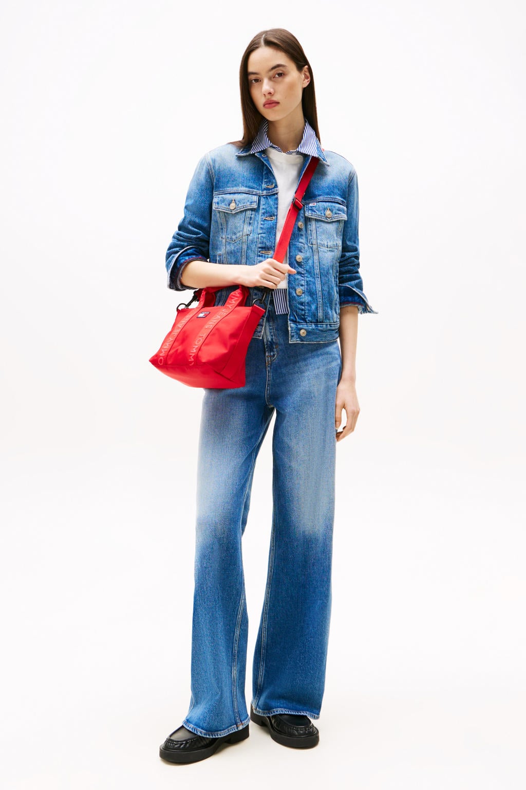 Dark blue denim dames Tommy Jeans high waist wide leg jeans dark blue van denim met rits- en knoopsluiting en effen