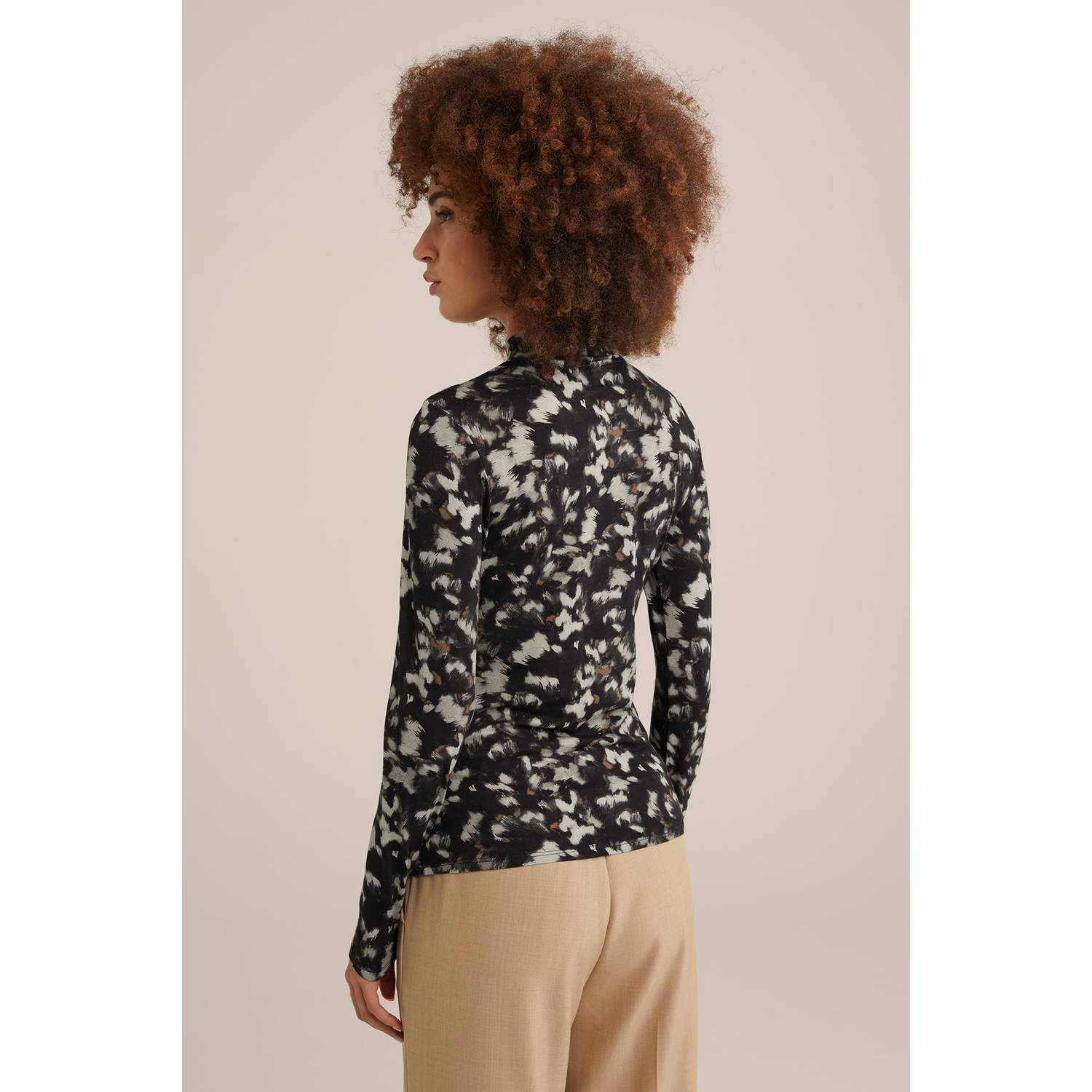 WE Fashion top met all over print zwart beige