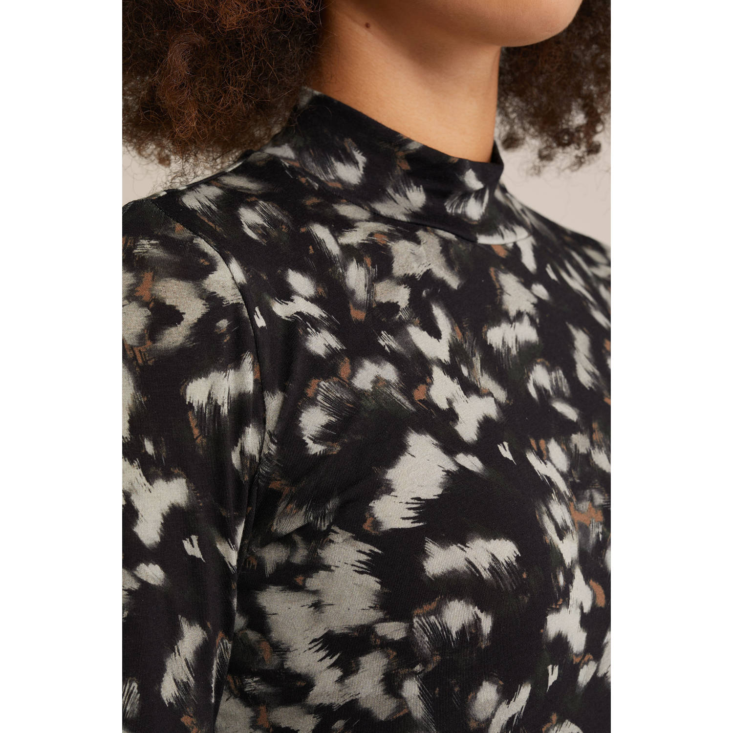 WE Fashion top met all over print zwart beige