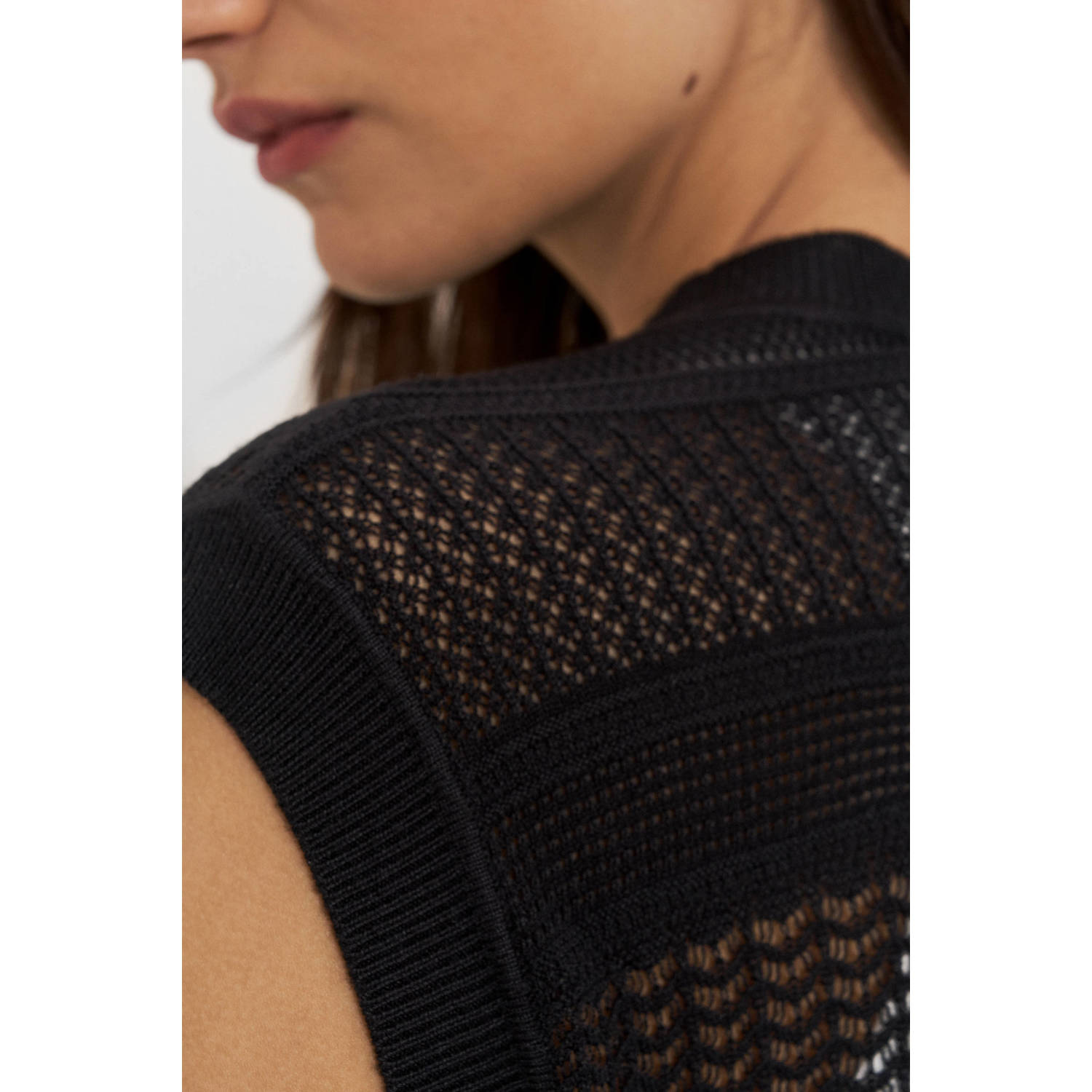 Ruby crochet gilet zwart