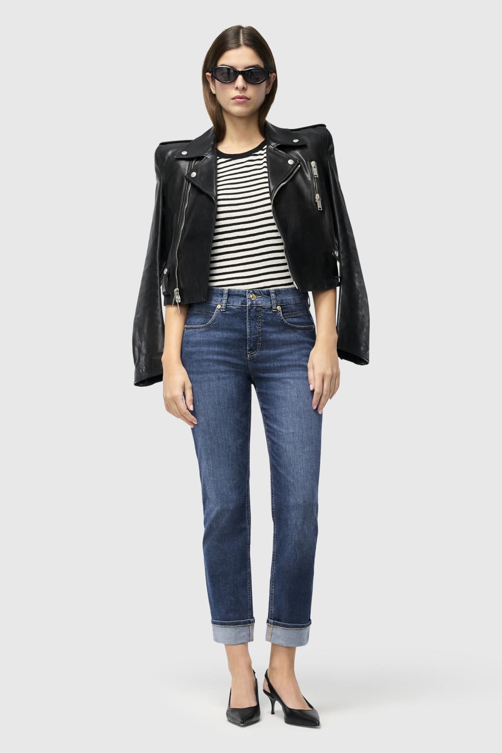 Medium blue denim dames MAC regular waist straight leg jeans van denim met rits- en knoopsluiting en effen