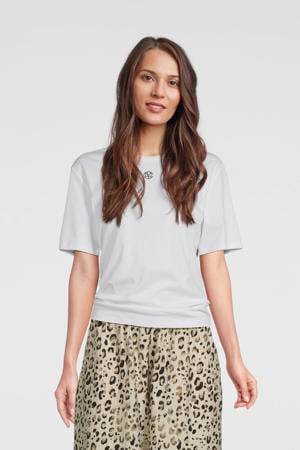 T-shirt wit