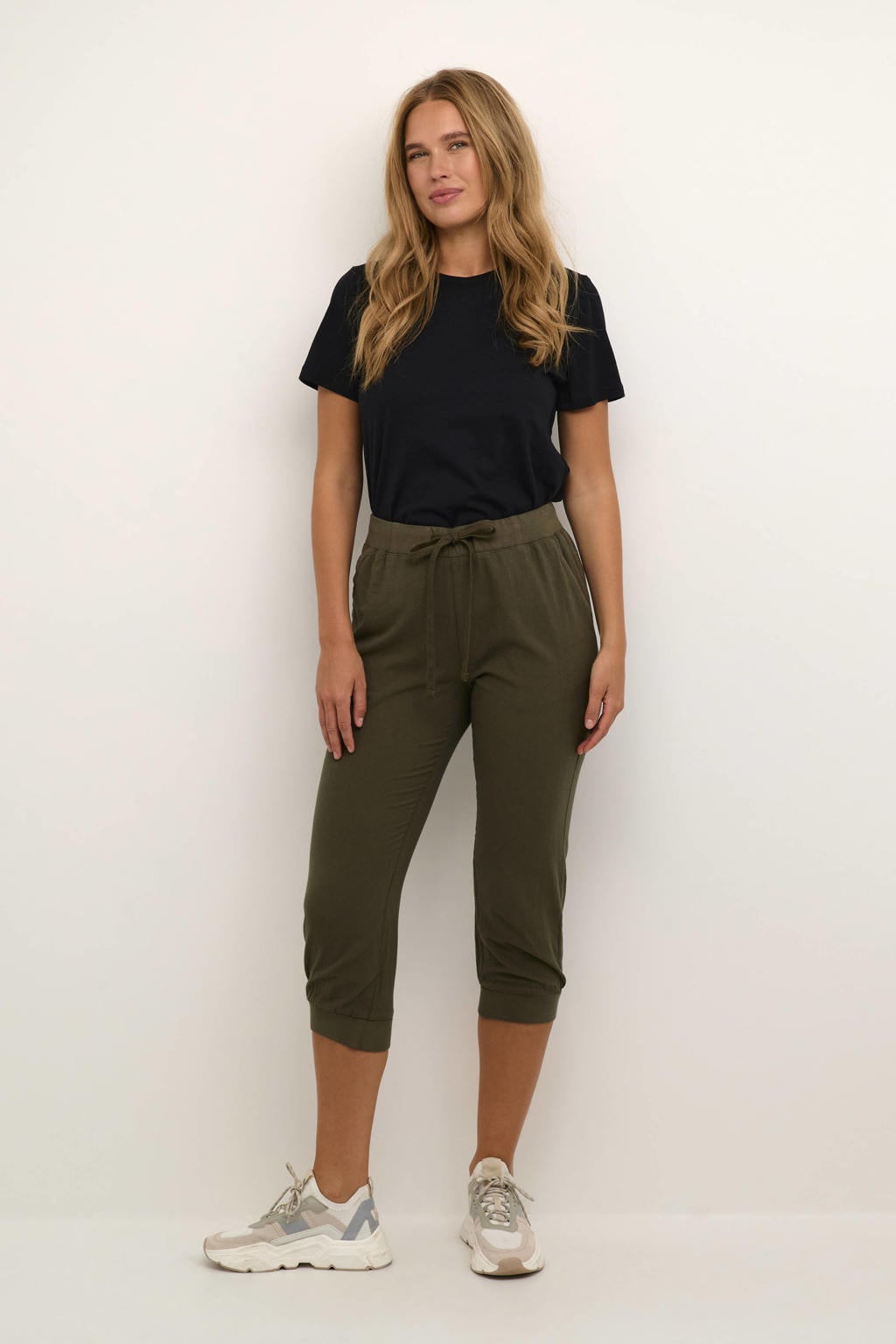 Kakikleurige dames Kaffe slim regular waist broek van katoen met elastische tailleband met koord en effen