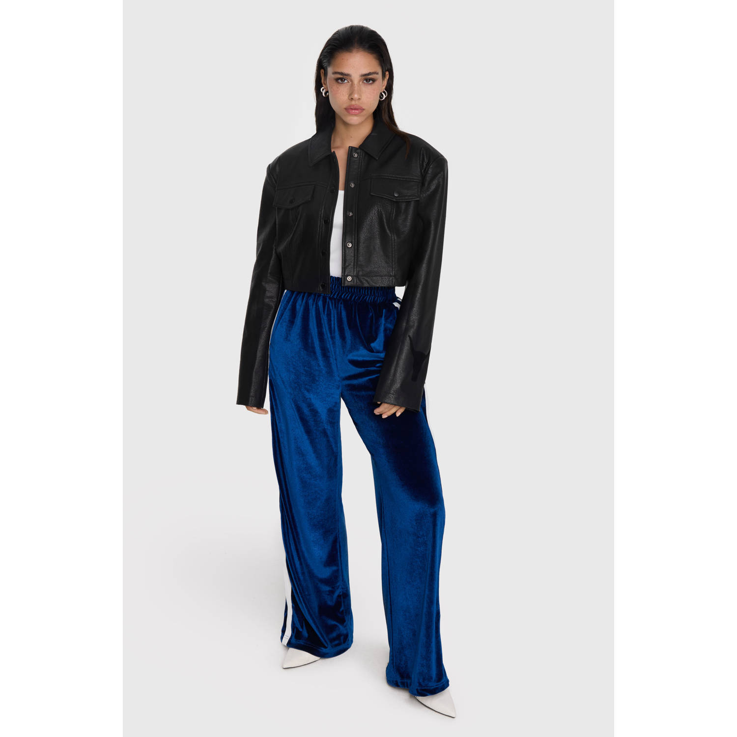 ALIX THE LABEL Dames Broeken Ladies Woven Velvet Sporty Pants Blauw