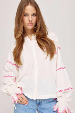 blouse ecru