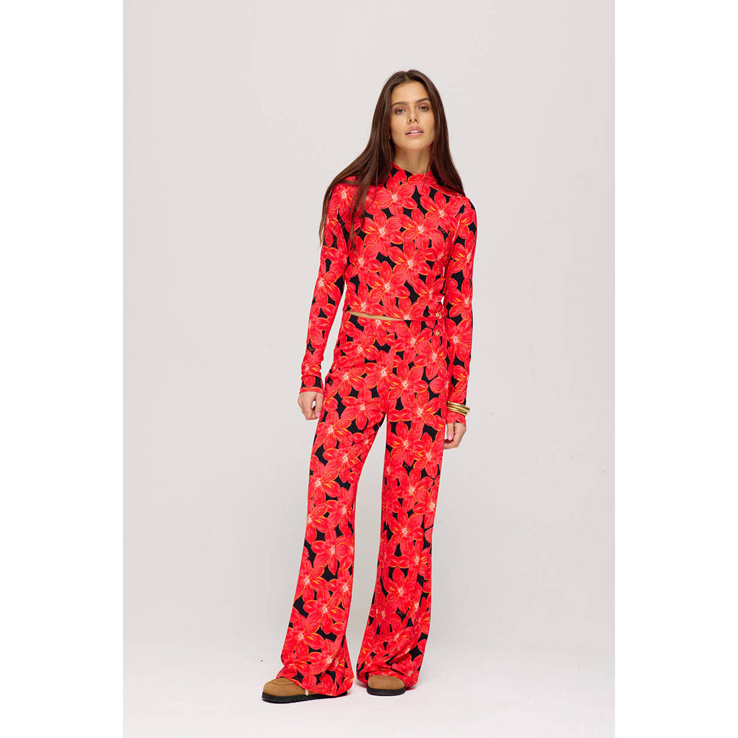 HARPER & YVE top rood